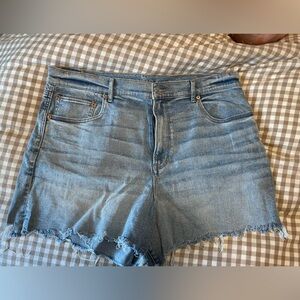 American Eagle Outfitters Size 18 Light Wash Denim Shorts